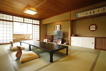 Choraku Ryokan Kobe Eksteriør billede